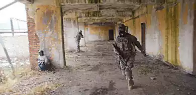 Не улыбайся пулемётчику