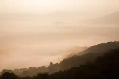 Для официального Бишкека Казахстан - ключевой партнер и инвестор