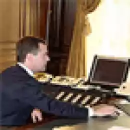 Медведев в новом формате