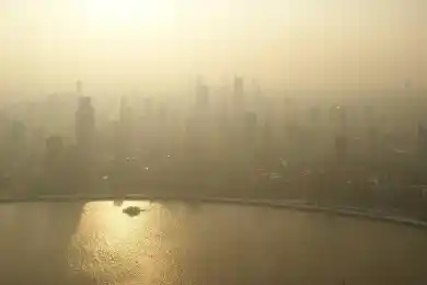 Заявку на участие в выборах президента подал третий политик