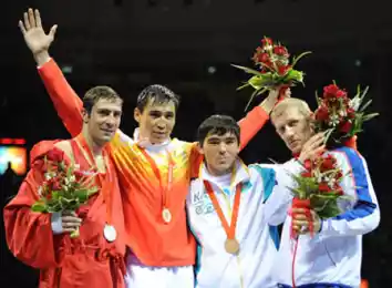 Бронзовый кулак Еркебулана