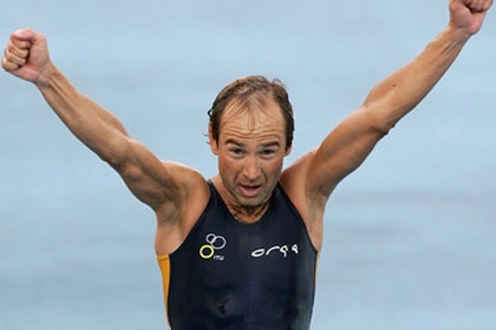 Гааг больше не будет выступать