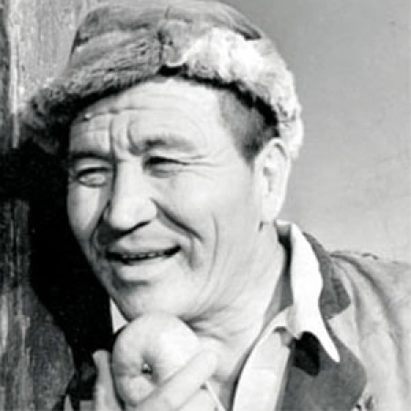 Шакен Айманов. Земля отцов