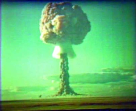 Трумэн известил Сталина о cоздании "чудовищного оружия"