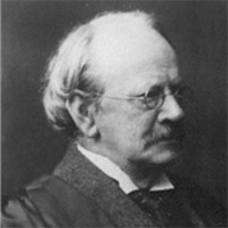 Джозеф Томсон объявил об открытии им электрона