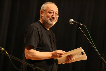 "Западно-восточный диван" Кенжеева