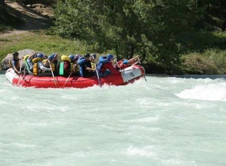 Шлагбаум на реке
