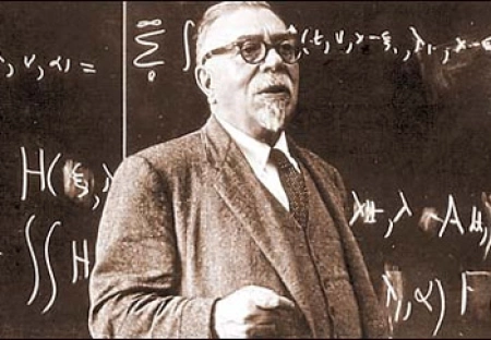 Родился Норберт Винер