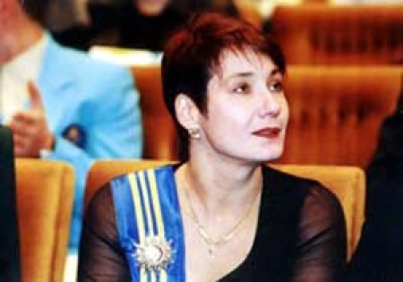 С дорожки - на трибуны