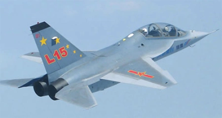 Полеты между миром и войной