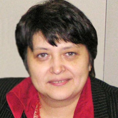 Избавить правительство от расиста