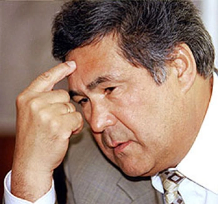 Как борются с кризисом  соседи